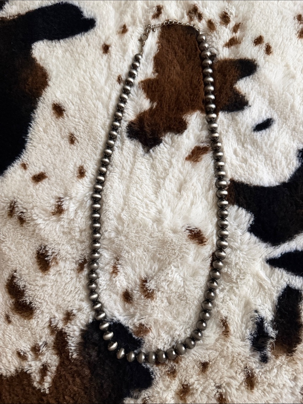Faux Silver Western Pearl Necklace